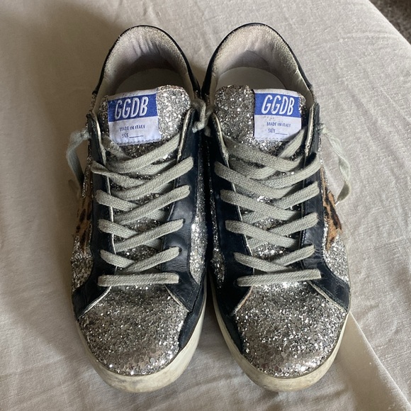 GOLDEN GOOSE SUPERSTAR GLITTER SNEAKER IN SILVER - Picture 3 of 11
